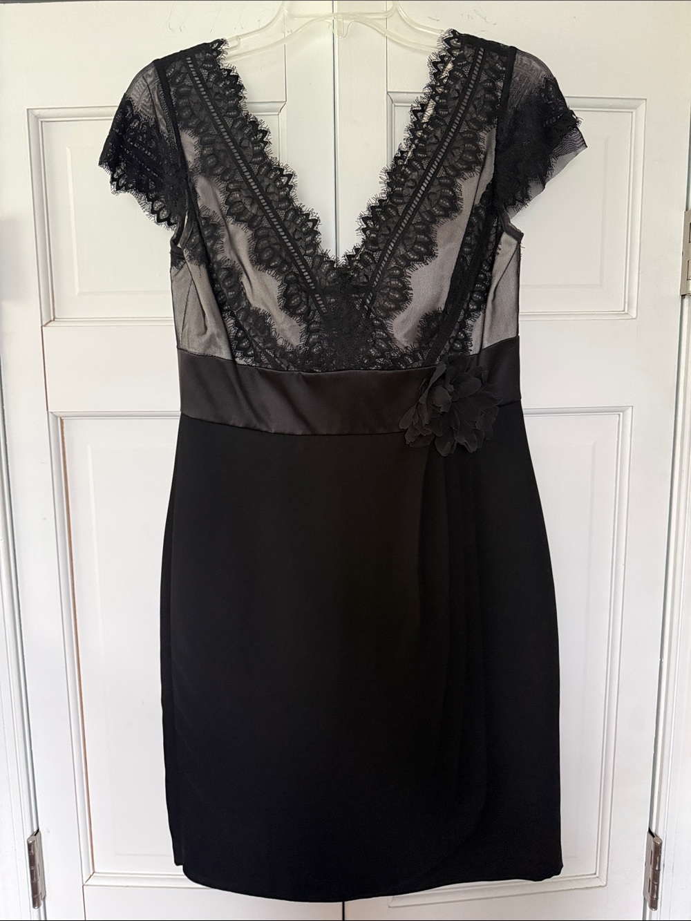 JS Collections Black Lace V‑Neck Midi Dress